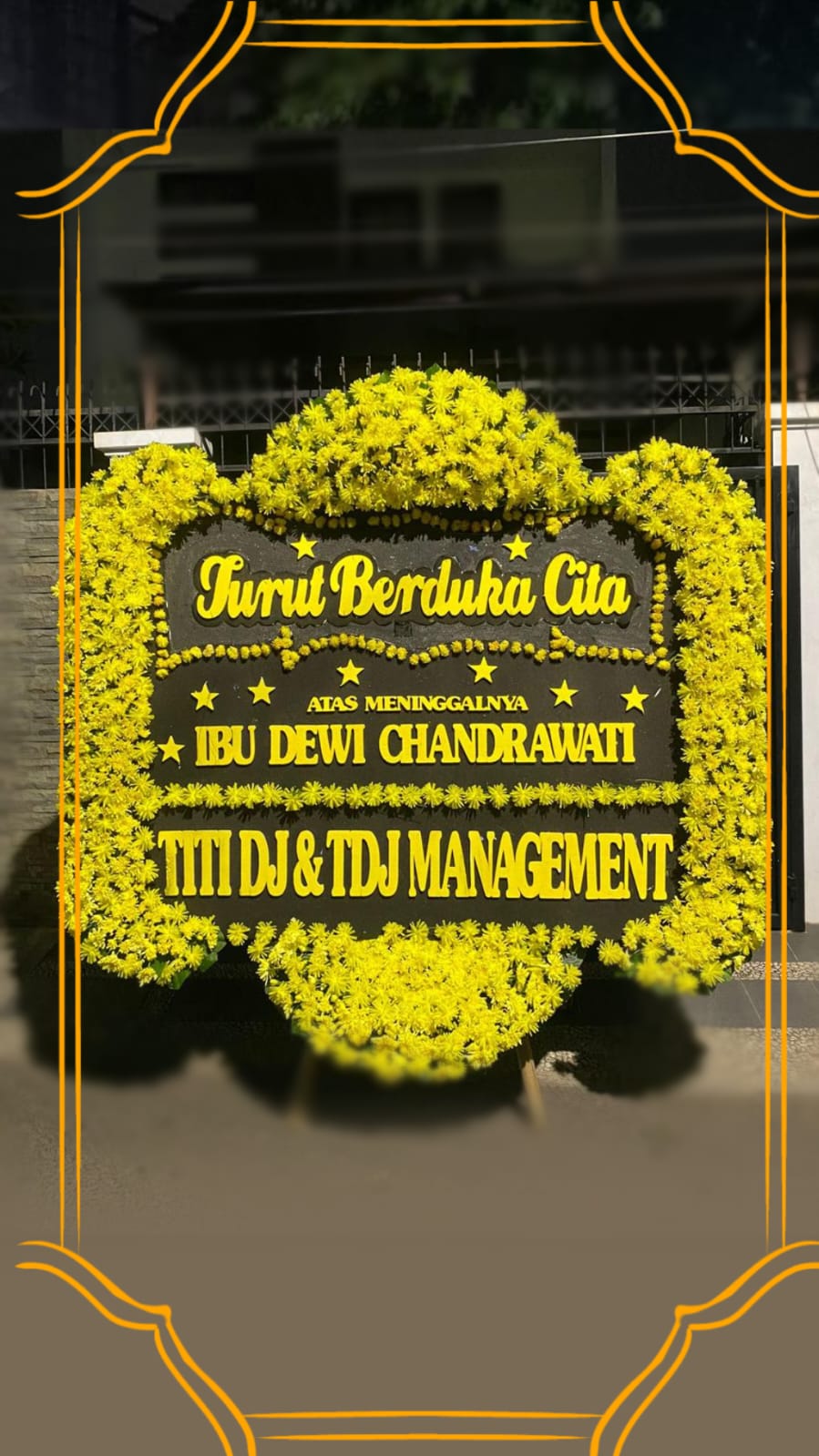 Bunga Papan Duka Cita